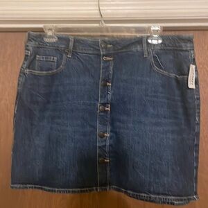 Old Navy denim mini skirt​